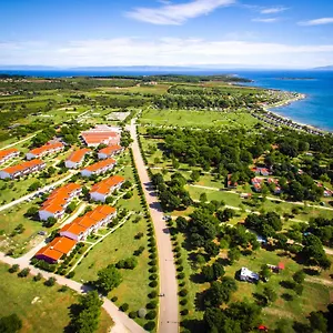 https://kazela-resort.in-istria.net